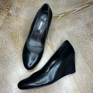 ECCO Black Leather Wedge Shoes 38